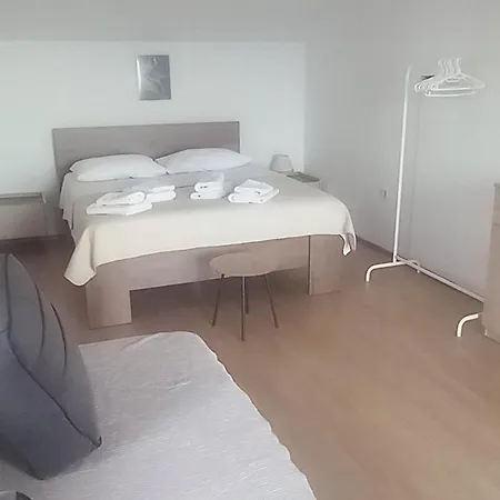 View 3*