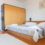 View 3* Mimice