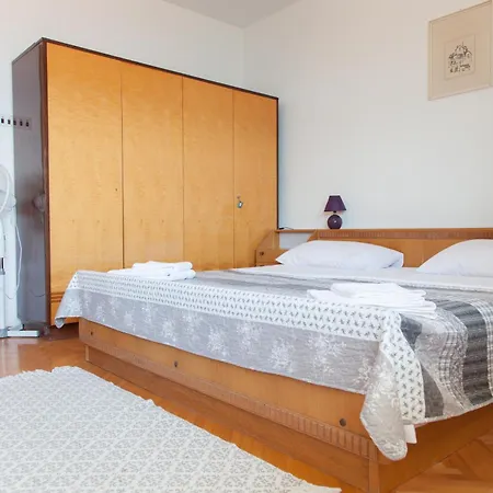 View 3* ミミツェ